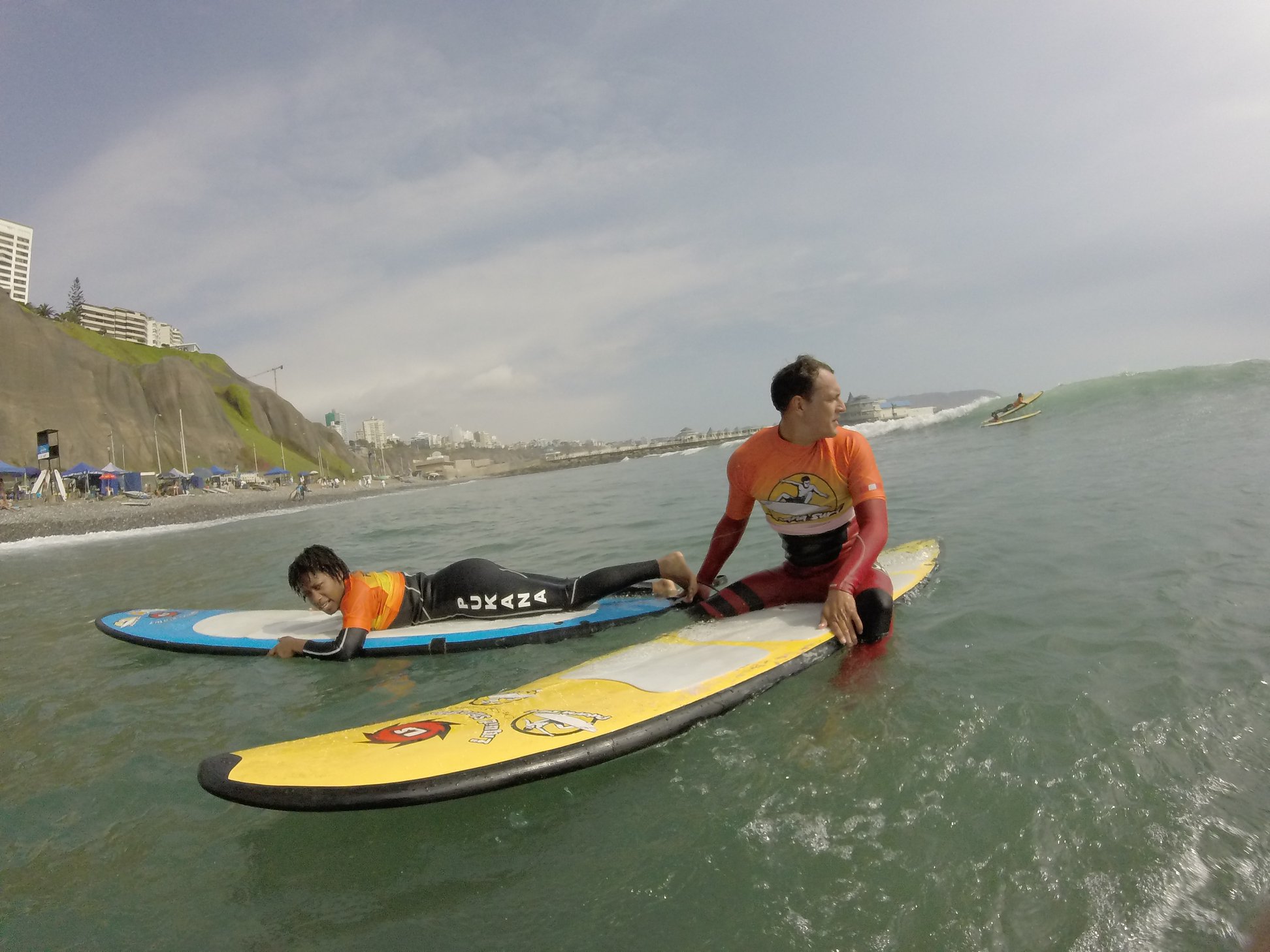 8 Lesson Pack (group) Pukana Surf School in Lima Peru